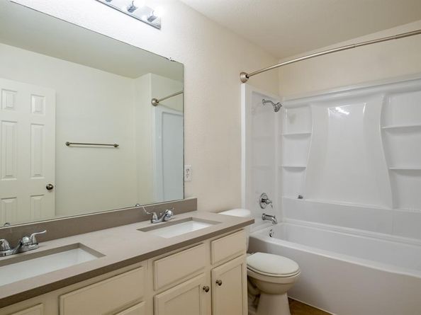 3227  Guadaloupe  , Grand Prairie Texas 75054