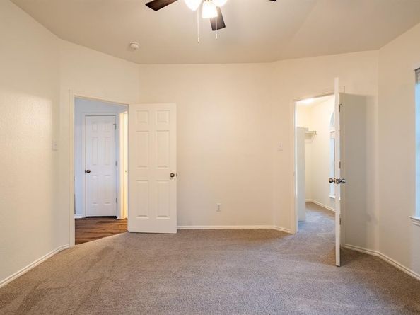 3227  Guadaloupe  , Grand Prairie Texas 75054