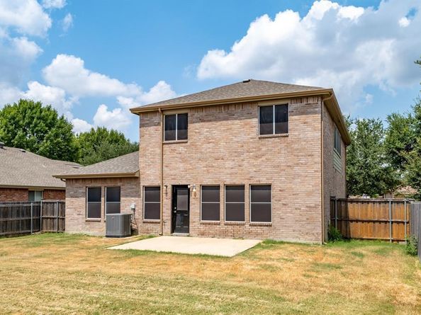 3227  Guadaloupe  , Grand Prairie Texas 75054