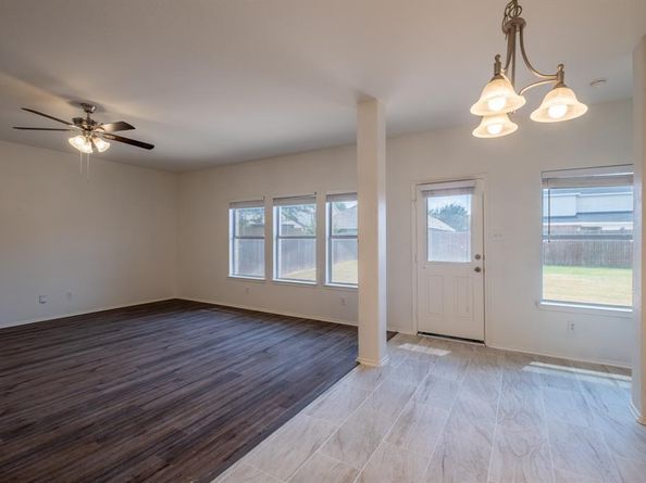 3227  Guadaloupe  , Grand Prairie Texas 75054