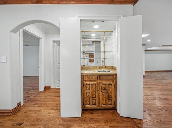 13407  Hedgeapple Drive , Dallas Texas 75243