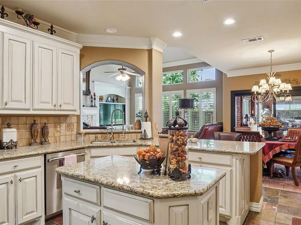 14  Jamie Court , Trophy Club Texas 76262