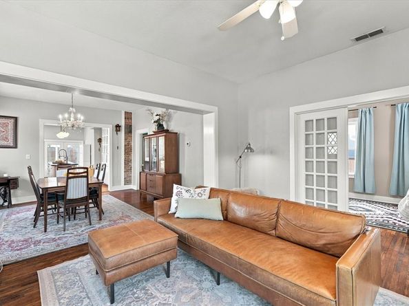 1933  Fairmount Avenue , Fort Worth Texas 76110
