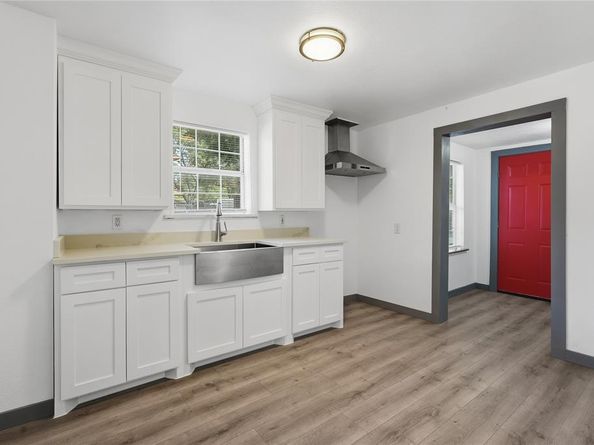 1118  Oxford Street , River Oaks Texas 76114