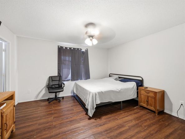 2001  Waleska Plaza , Dallas Texas 75211
