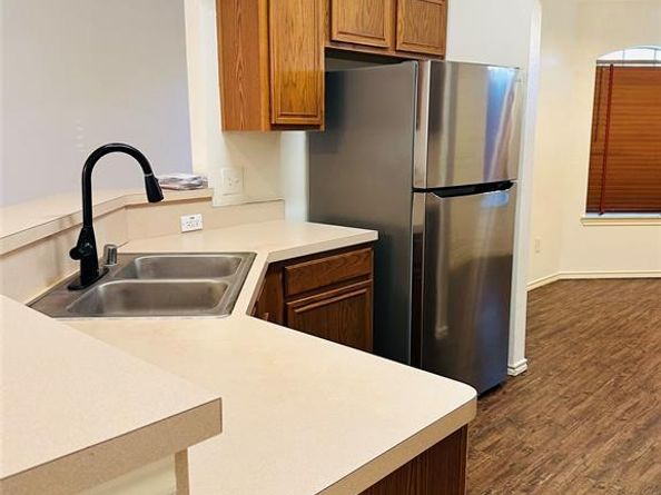 3204  Plumstead Drive , Dallas Texas 75228