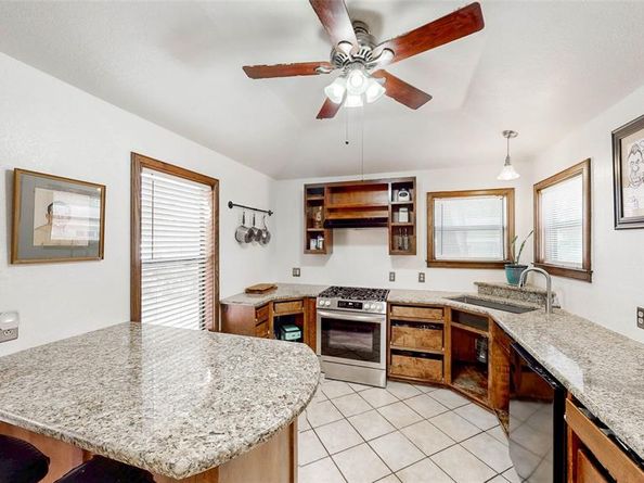 3100  Lakeland Street , Fort Worth Texas 76111