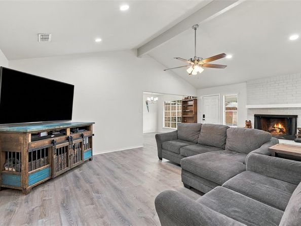 228  Meadowhill Drive , Benbrook Texas 76126