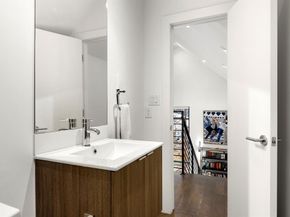 3880  Munger Avenue  2, Dallas Texas 75204