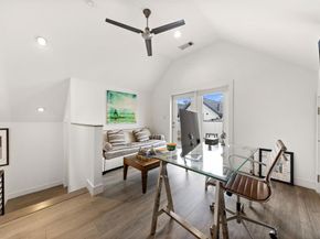 3880  Munger Avenue  2, Dallas Texas 75204