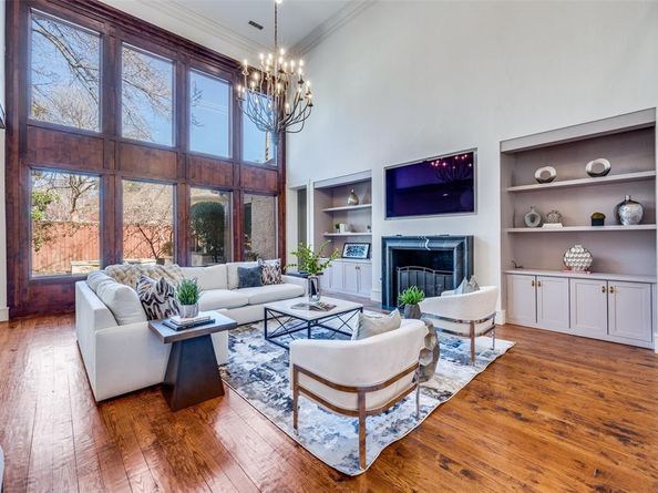 6605  Mimosa Lane , Dallas Texas 75230