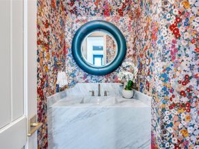 6605  Mimosa Lane , Dallas Texas 75230