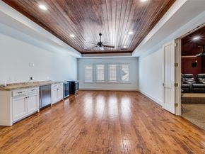 6605  Mimosa Lane , Dallas Texas 75230