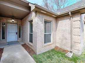 400  Dale Hollow Road , Fort Worth Texas 76103