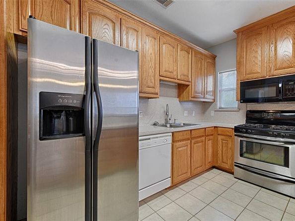 400  Dale Hollow Road , Fort Worth Texas 76103
