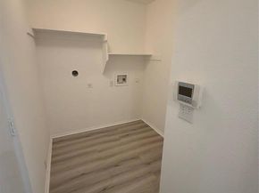 1937  Earnhardt Way , Dallas Texas 75217