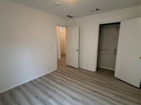 1937  Earnhardt Way , Dallas Texas 75217