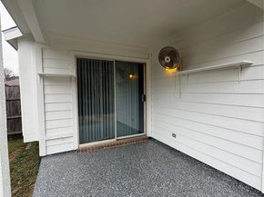 1937  Earnhardt Way , Dallas Texas 75217