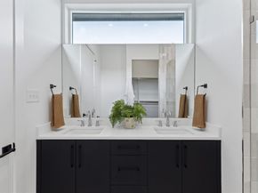 2142  Lovedale Avenue  103, Dallas Texas 75235