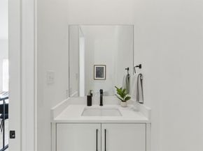 2142  Lovedale Avenue  103, Dallas Texas 75235