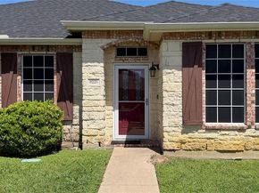 8221  Atherton Street , Arlington Texas 76002