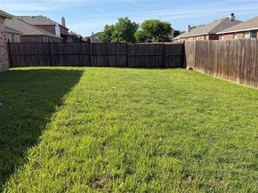 8221  Atherton Street , Arlington Texas 76002