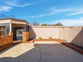 5810  Marina Drive  12, Garland Texas 75043