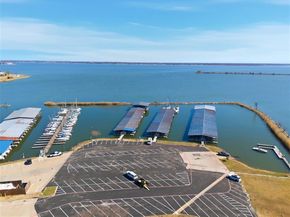 5810  Marina Drive  12, Garland Texas 75043