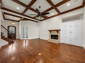 9515  Edith Lane , Dallas Texas 75220