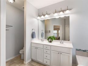 1809  Vista Royale Court , Fort Worth Texas 76108