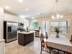 1809  Vista Royale Court , Fort Worth Texas 76108