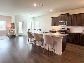 929  Philadelphia Street , Fate Texas 75189
