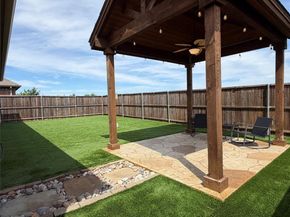 929  Philadelphia Street , Fate Texas 75189