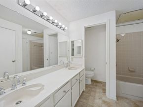 8600  Coppertowne Lane  206, Dallas Texas 75243