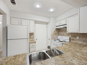 8600  Coppertowne Lane  206, Dallas Texas 75243