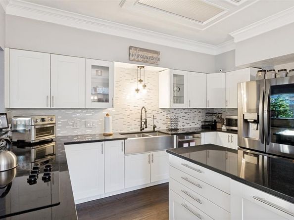 4009  Crestwood Drive , Carrollton Texas 75007