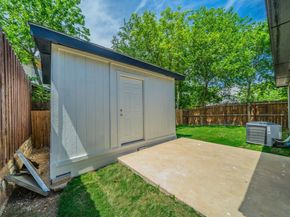 3021  Lago Vista Court , Dallas Texas 75236