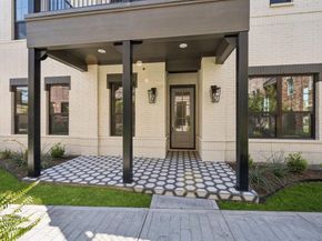 305  Sunset Lane  104, Fort Worth Texas 76114