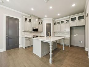 305  Sunset Lane  104, Fort Worth Texas 76114