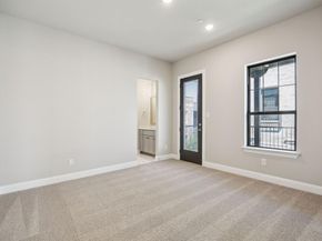 305  Sunset Lane  104, Fort Worth Texas 76114