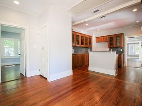 2107  College Avenue , Fort Worth Texas 76110