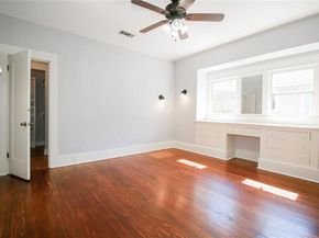 2107  College Avenue , Fort Worth Texas 76110