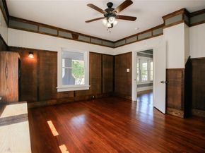 2107  College Avenue , Fort Worth Texas 76110