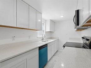 4608  Avenue G  , Fort Worth Texas 76105