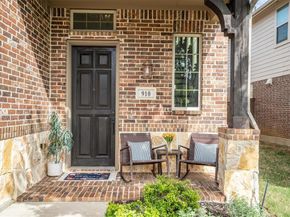 910  Kirby Drive , Argyle Texas 76226
