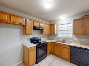 5213  Mimi Court , Dallas Texas 75211