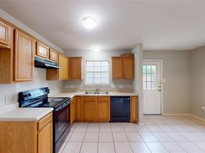5213  Mimi Court , Dallas Texas 75211