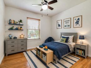 2315  Inadale Avenue , Dallas Texas 75228