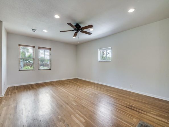 2315  Inadale Avenue , Dallas Texas 75228