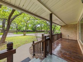 819  Del Mar Lane , Arlington Texas 76012